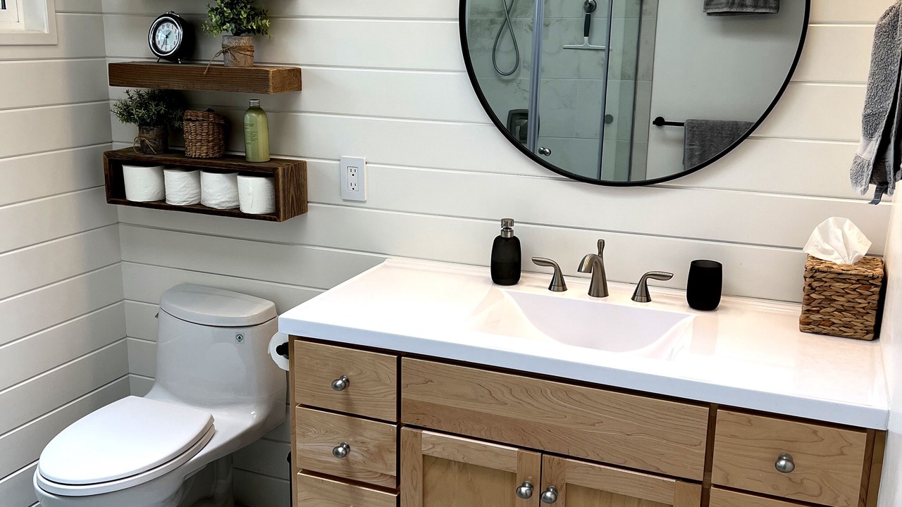 Photo of Bathroom in Fetters Hot Springs-Agua Caliente