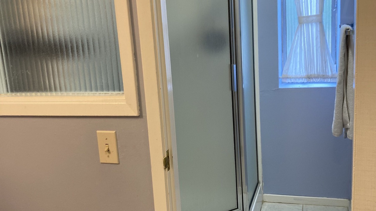Photo of Bathroom in Lakeview