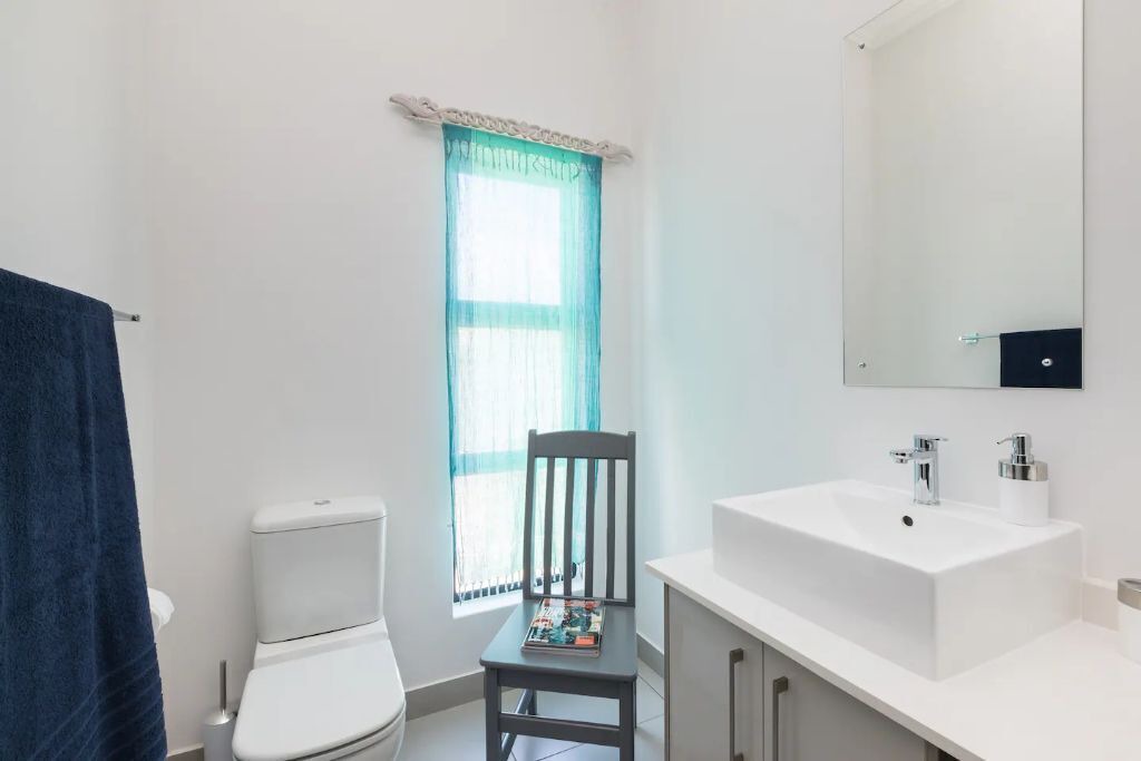 Photo of Bathroom in Greater Johannesburg Metropolitan Area