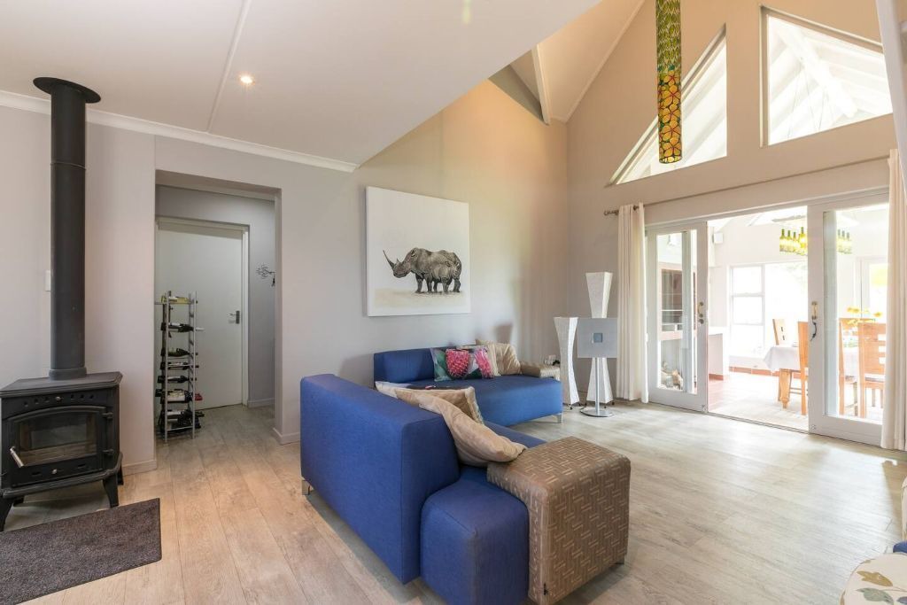 Photo of Livingroom in Greater Johannesburg Metropolitan Area