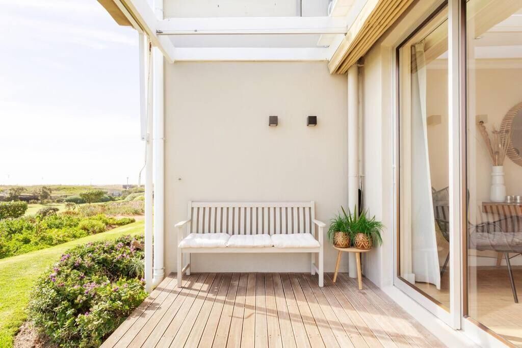 Photo of Patio Balcony in Bloubergstrand