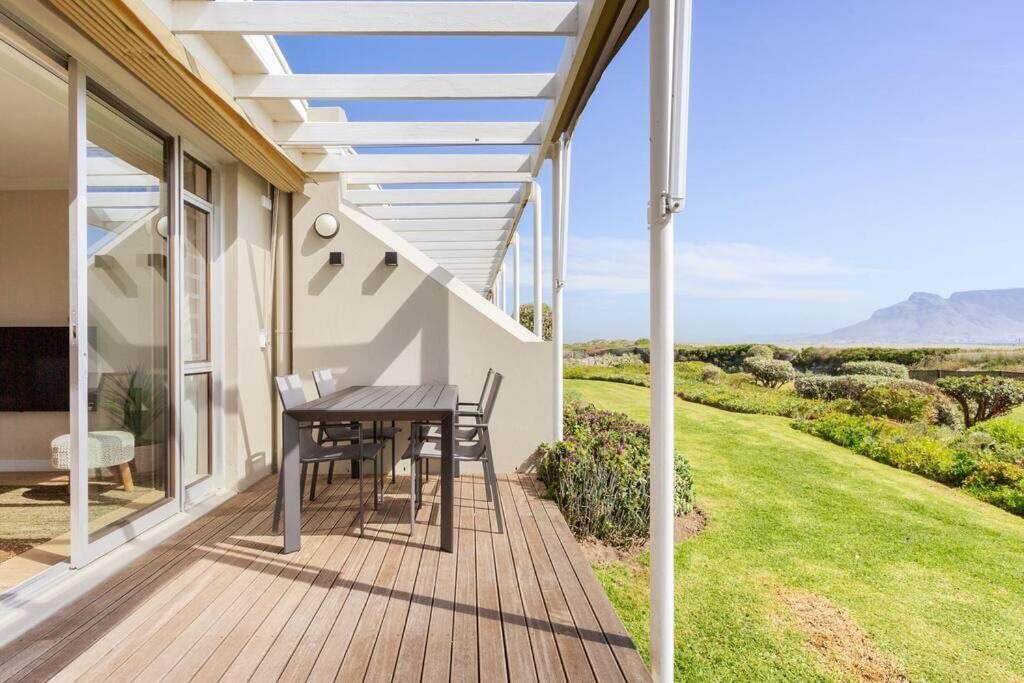 Photo of Outdoor in Bloubergstrand