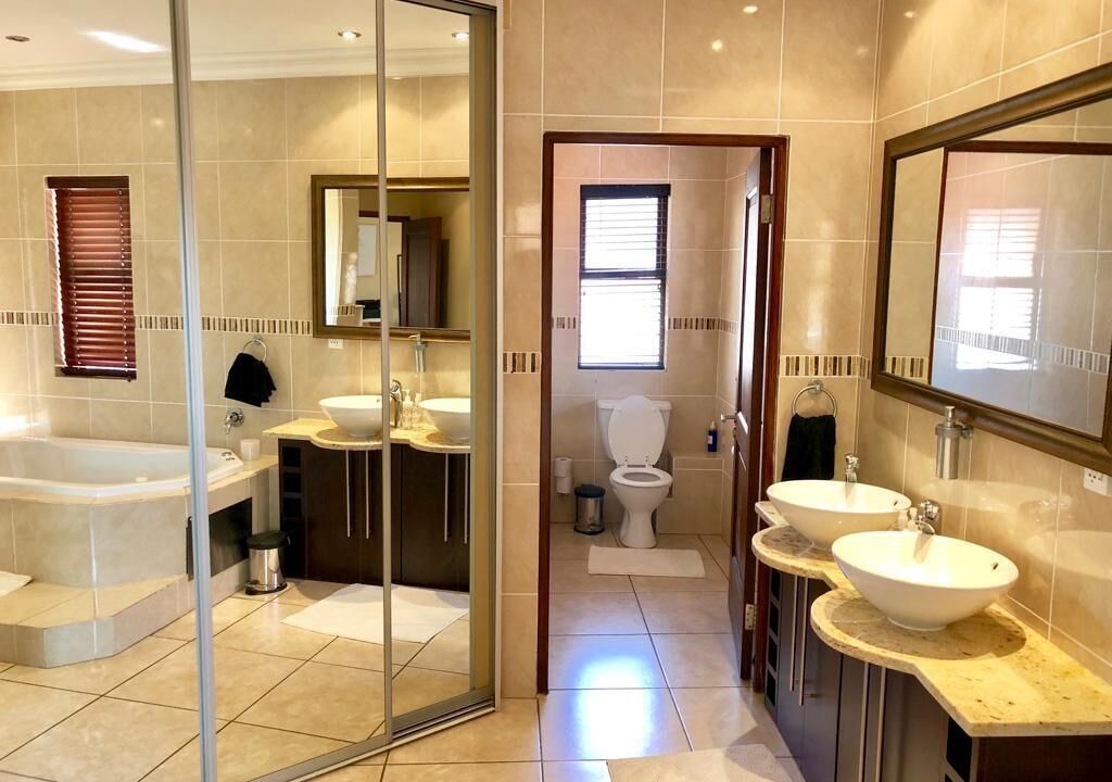 Photo of Bathroom in Hartbeespoort