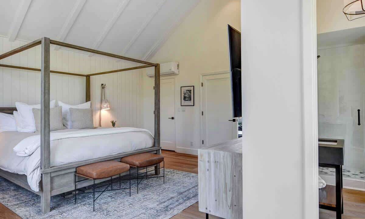 Photo of Bedroom in Eldridge