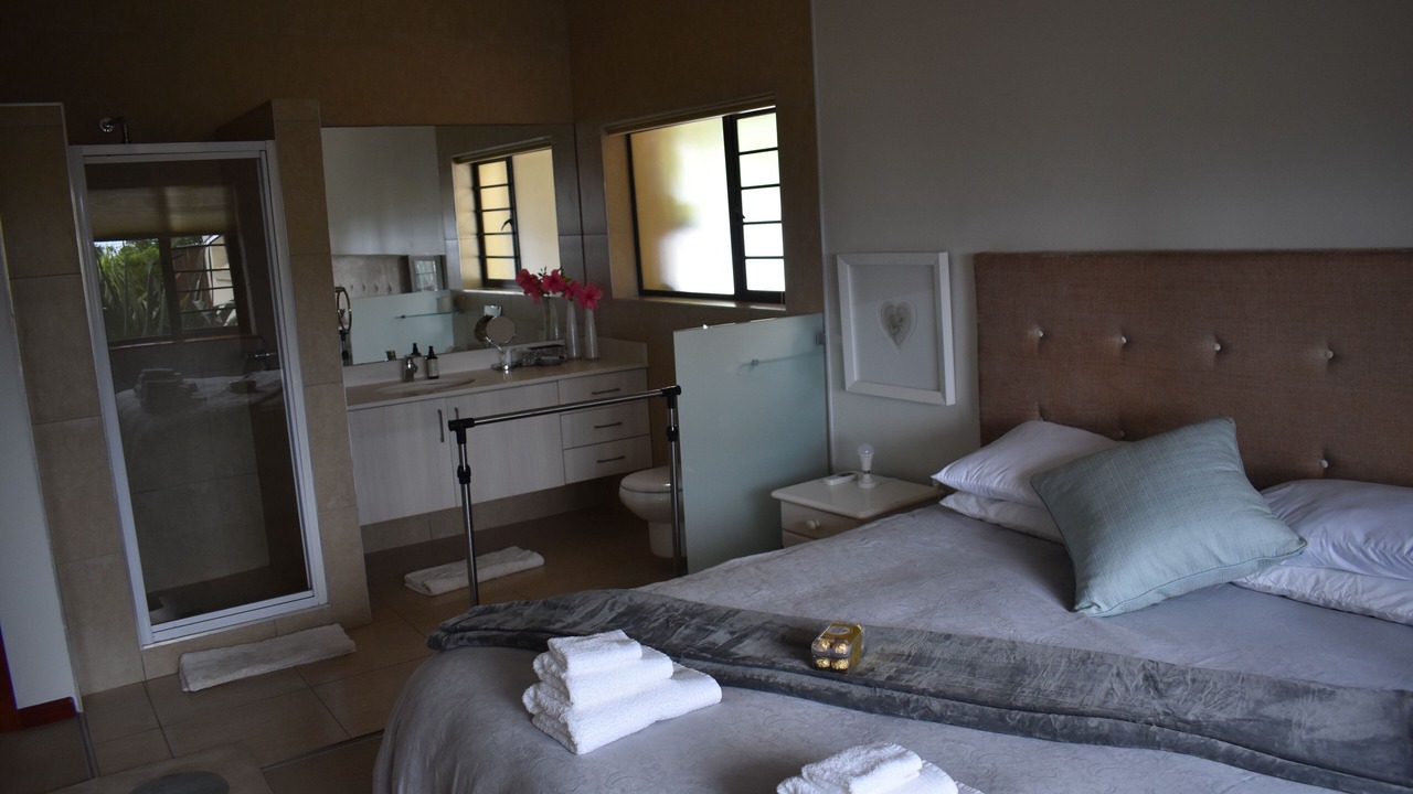 Photo of Bedroom in Brenton-on-Sea