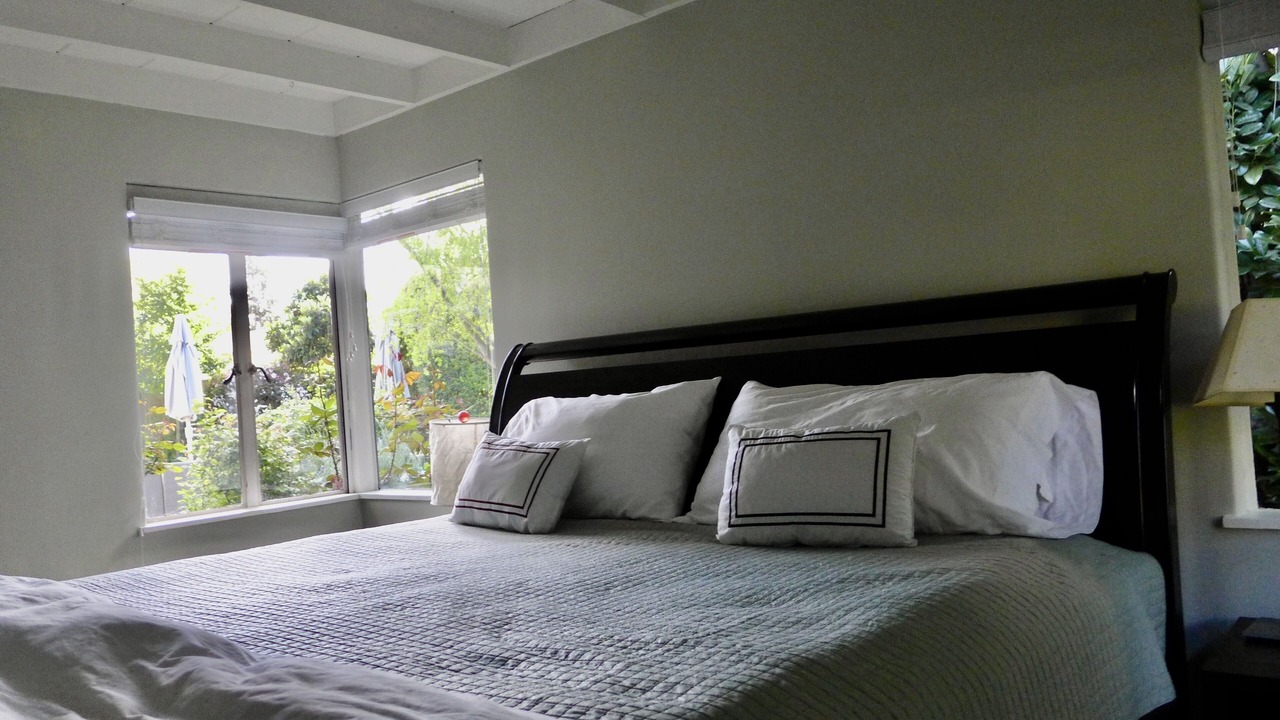 Photo of Bedroom in Leland Manor
