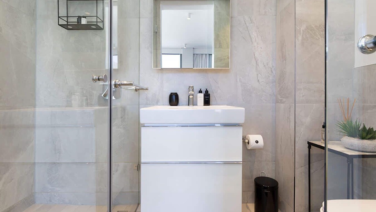Photo of Bathroom in Bantry Bay