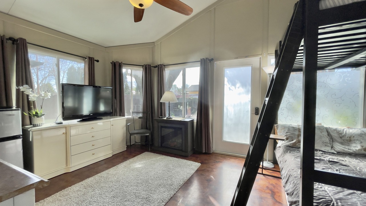 Photo of Bedroom in Willow Glen