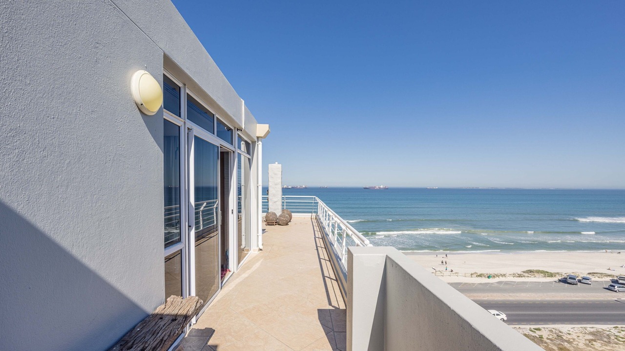 Photo of Outdoor in Bloubergstrand