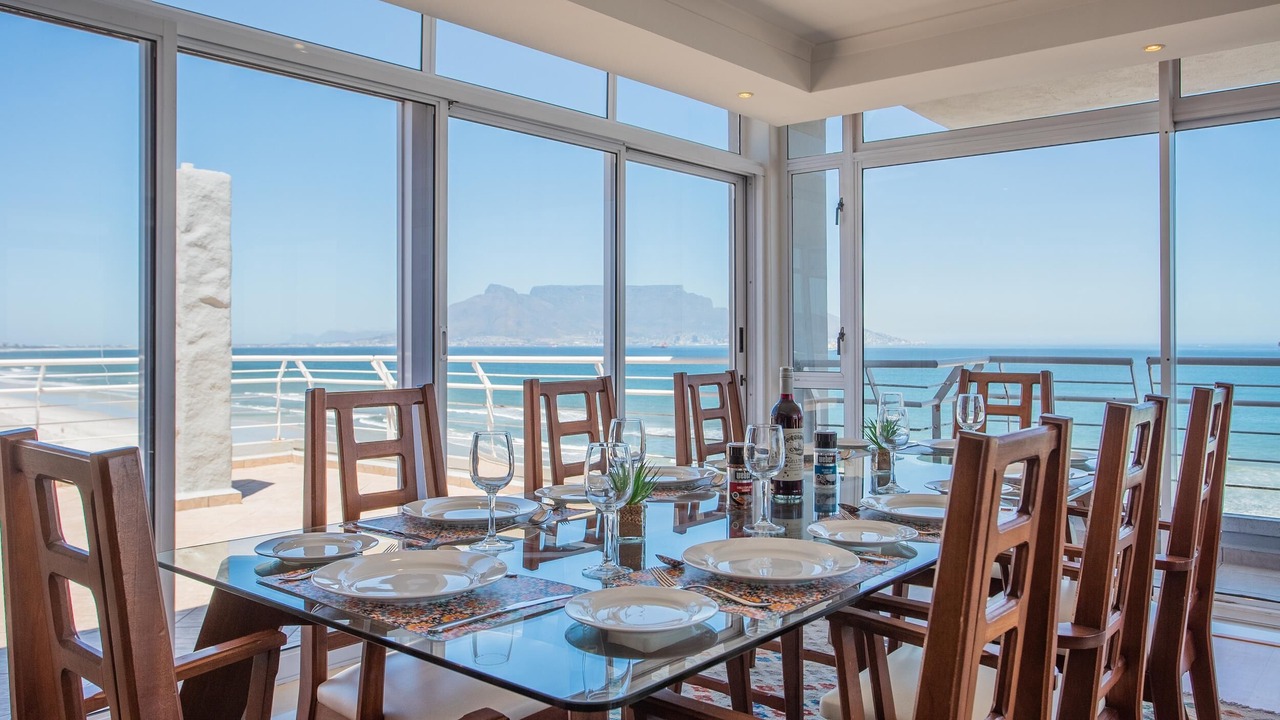 Photo of Others in Bloubergstrand