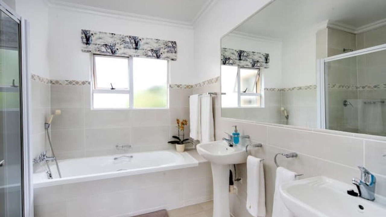Photo of Bathroom in Illovo Beach