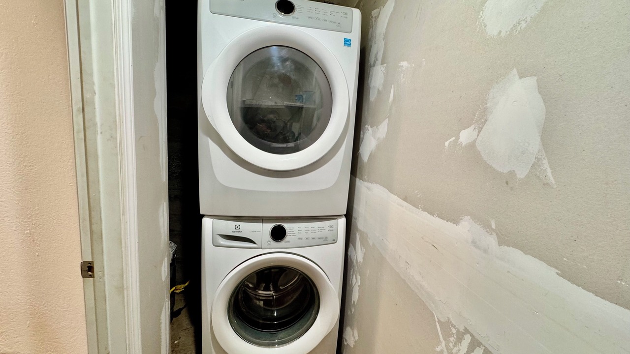 Photo of Bedroom in San Leandro