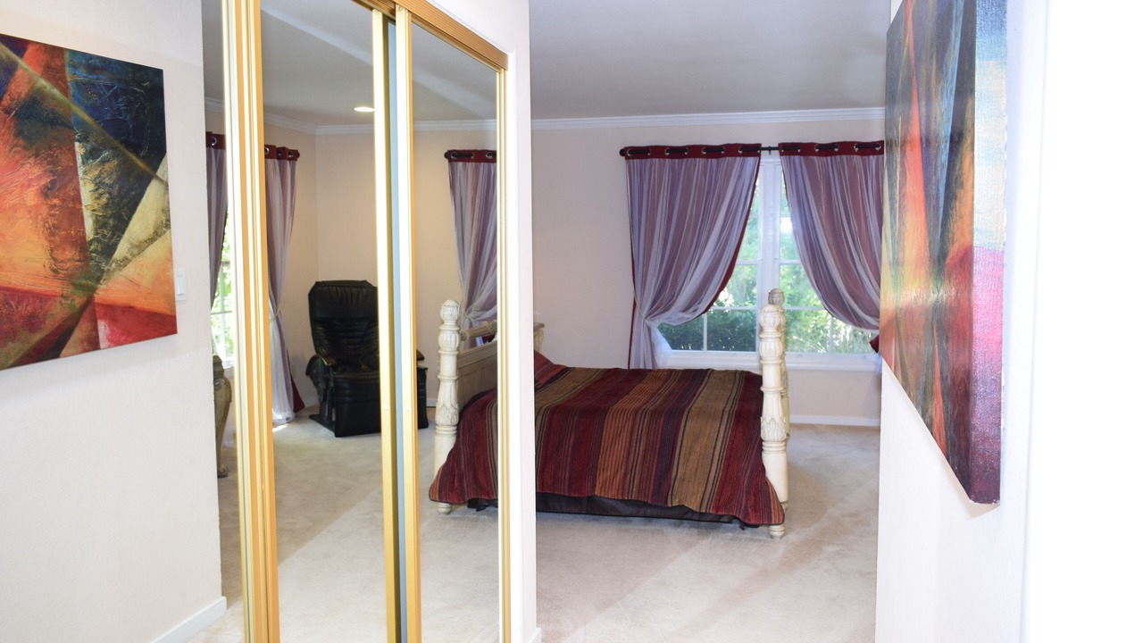 Photo of Bedroom in Saratoga