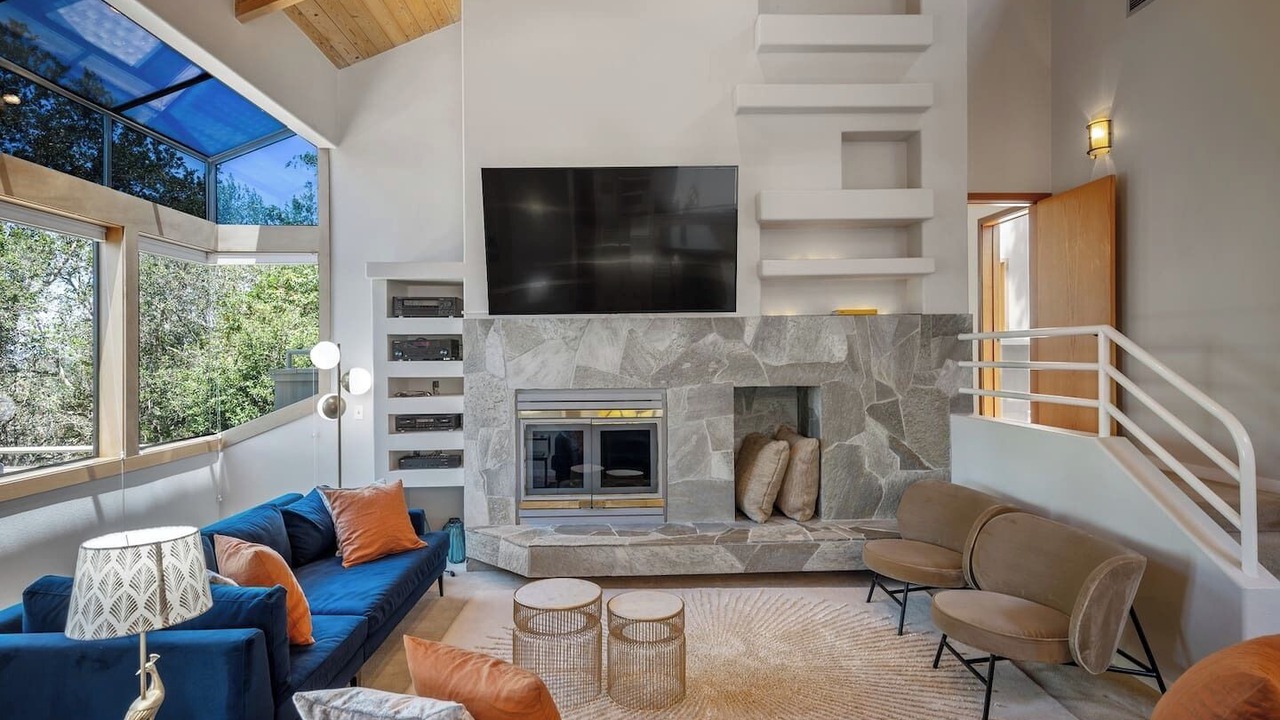 Photo of Bedroom in Santa Rosa