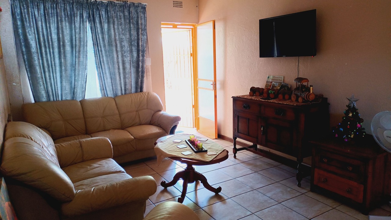 Photo of Livingroom in Rustenburg