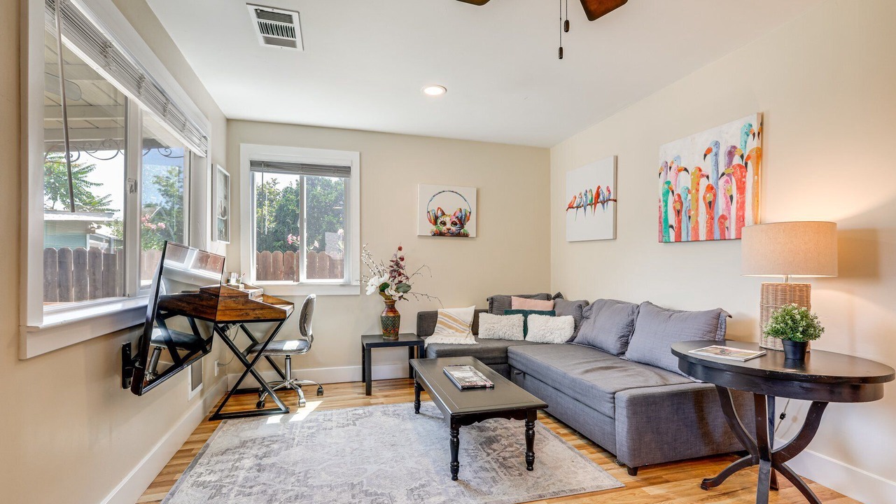 Photo of Livingroom in Sacramento