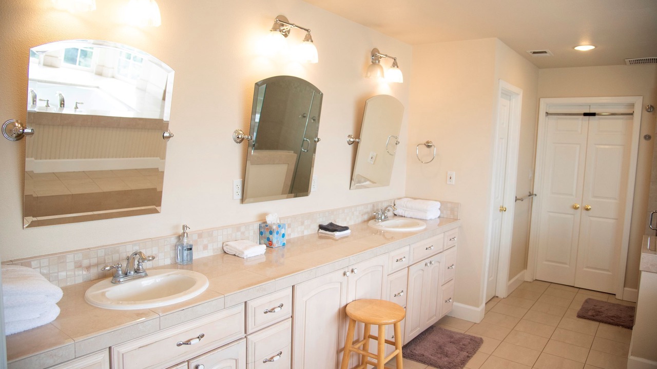 Photo of Bathroom in Colfax