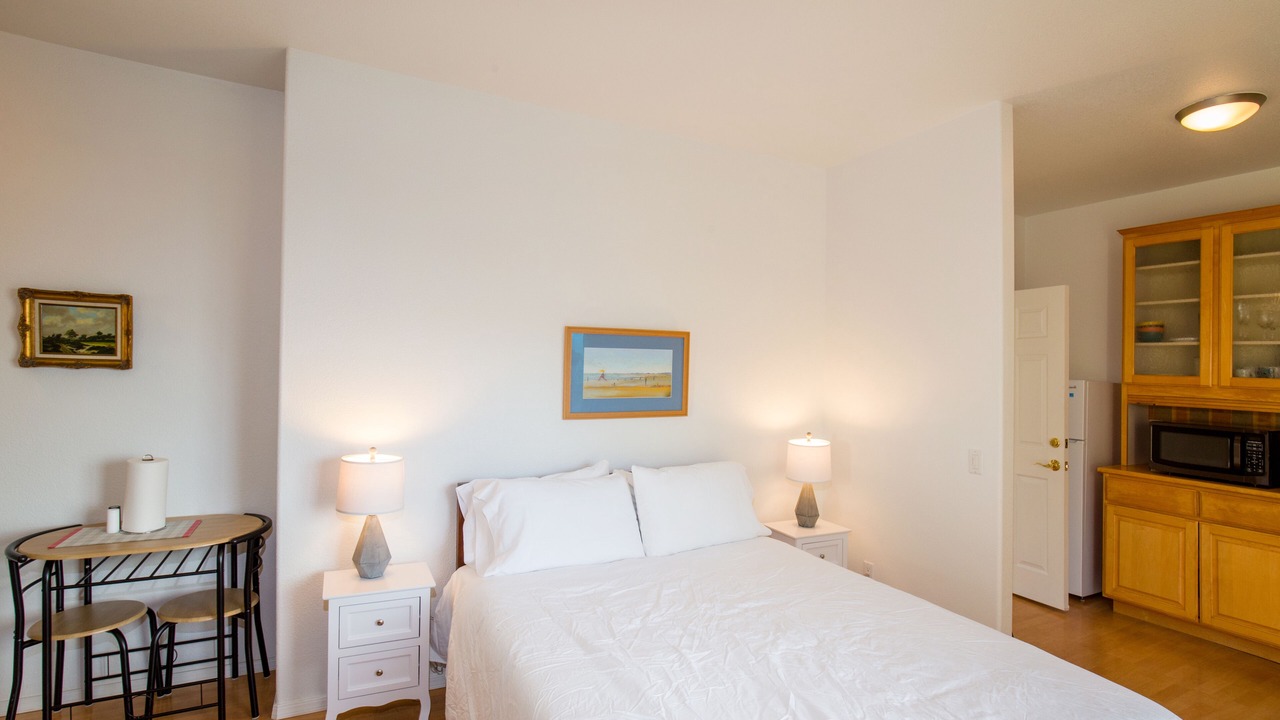 Photo of Bedroom in Shelter Cove