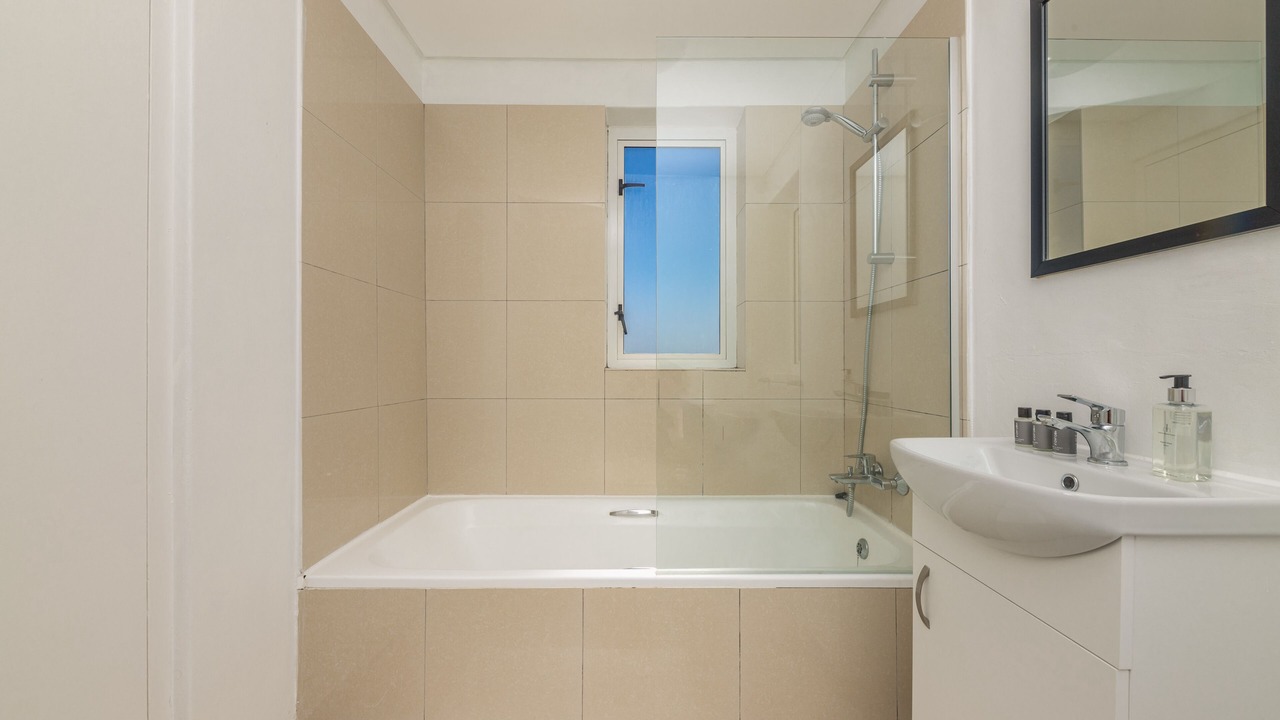Photo of Bathroom in Bloubergstrand