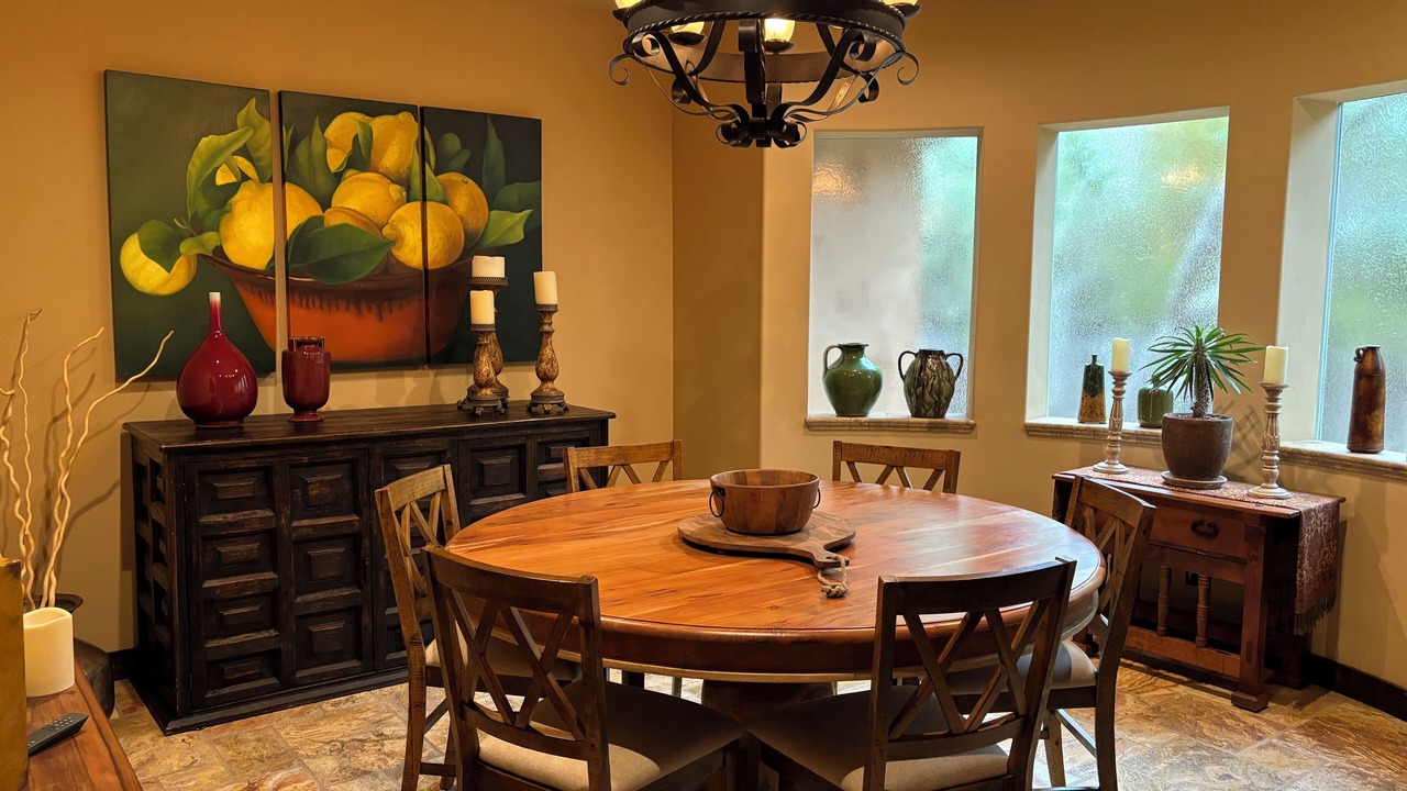 Photo of Livingroom in Del Monte Forest
