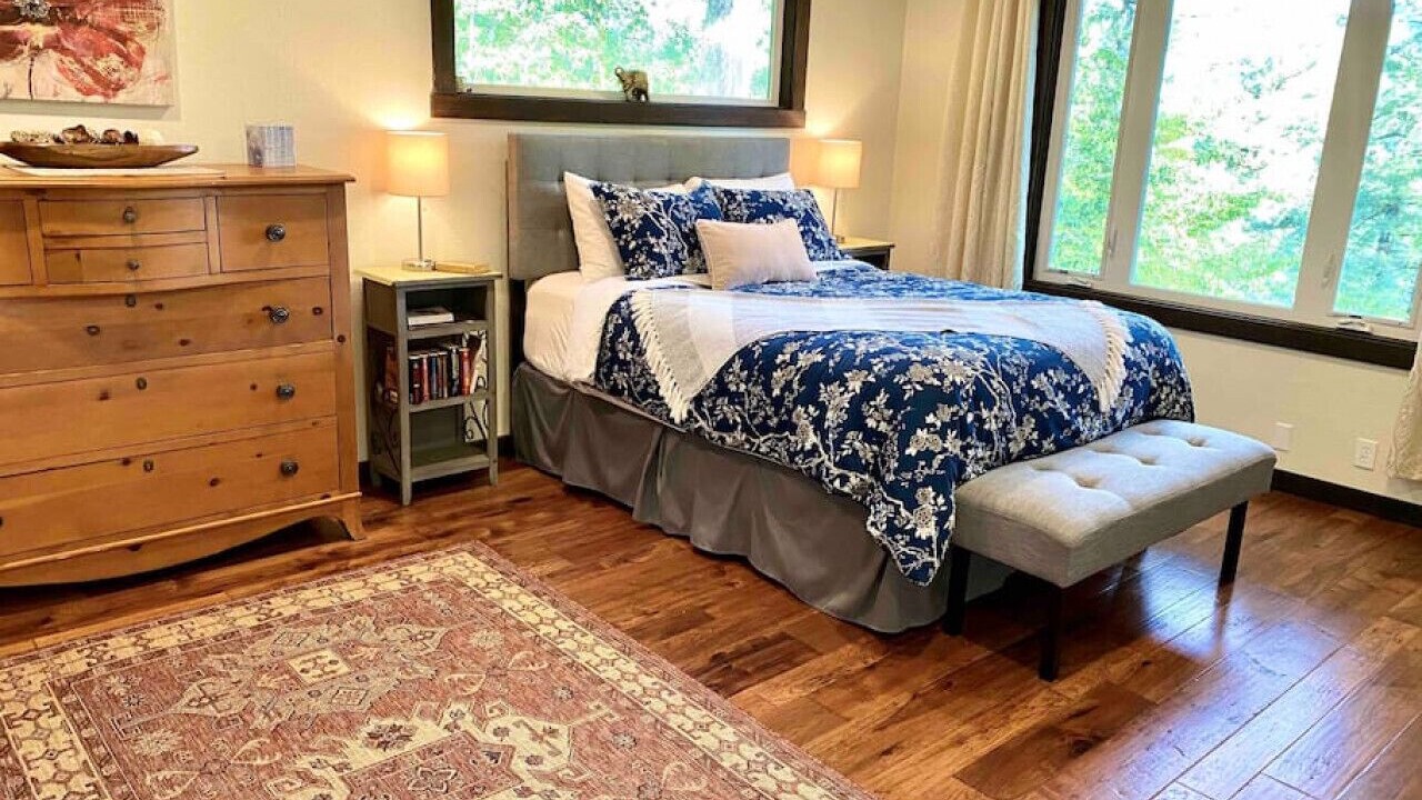 Photo of Bedroom in Myers Flat
