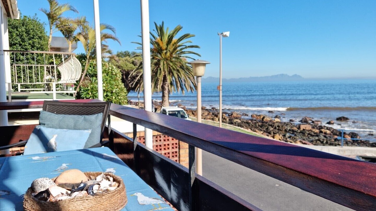 Photo of Outdoor in Gordons Bay Central