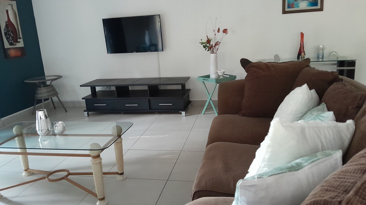 Photo of Livingroom in Faerie Glen