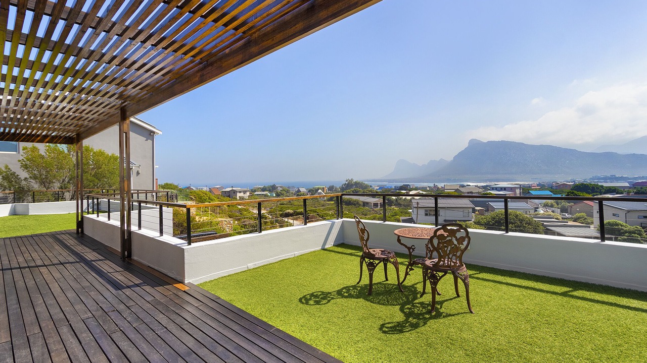 Photo of Outdoor in Pringle Bay