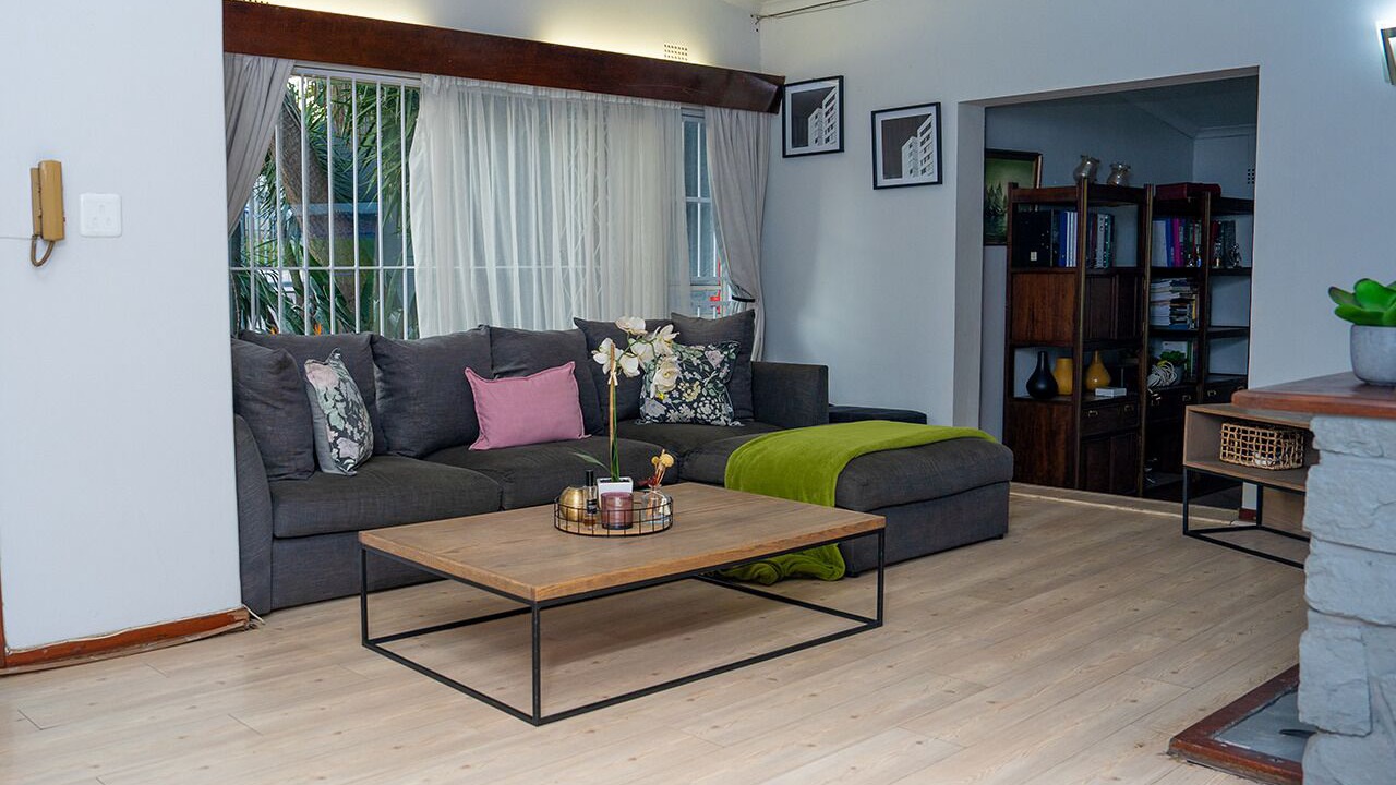 Photo of Livingroom in Greater Johannesburg Metropolitan Area