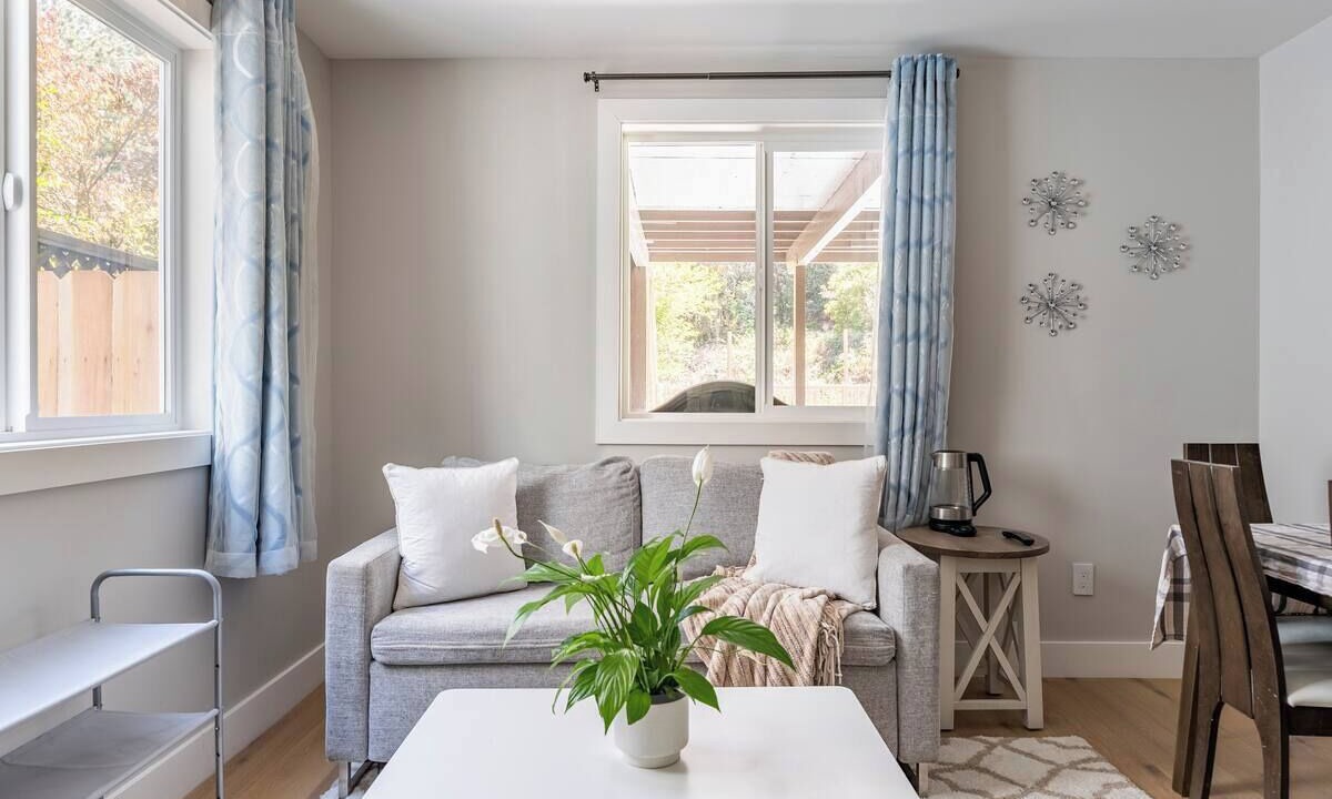 Photo of Livingroom in Daly City