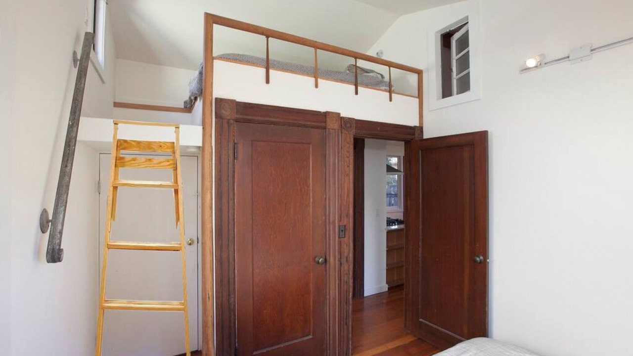 Photo of Bedroom in Poets Corner