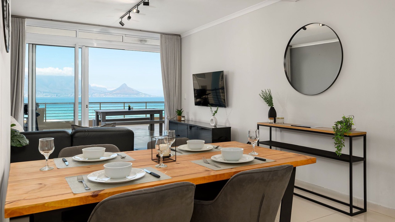 Photo of Others in Bloubergstrand