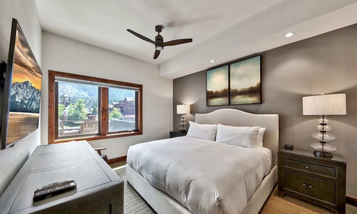 Photo of Bedroom in Lakeside Park