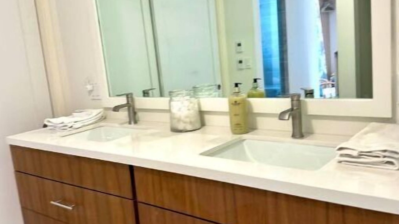 Photo of Bathroom in Larkspur