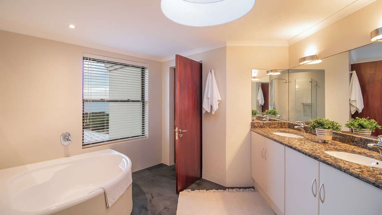 Photo of Bathroom in Knysna