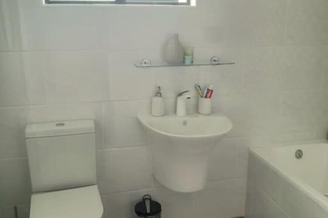 Photo of Bathroom in Estcourt