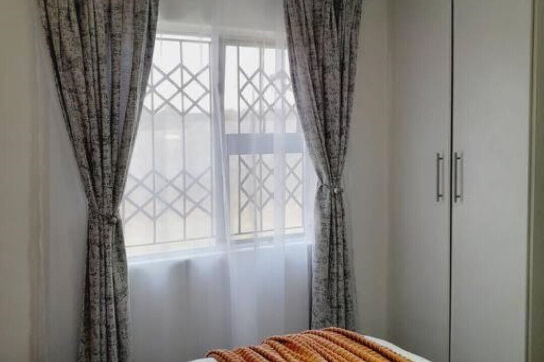 Photo of Bedroom in Estcourt