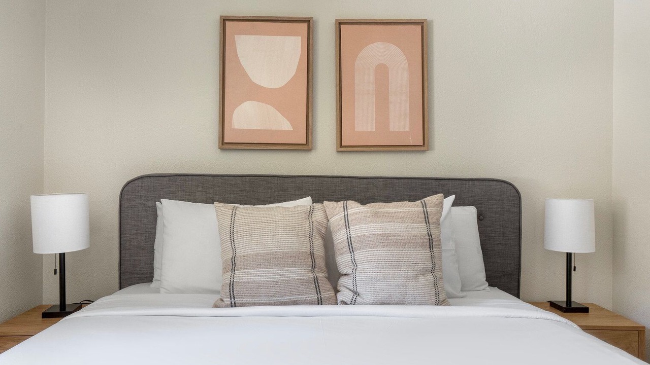 Photo of Bedroom in Mountain View