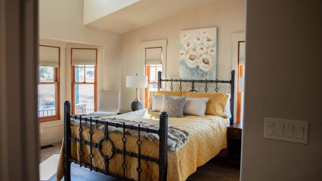 Photo of Bedroom in Lincoln