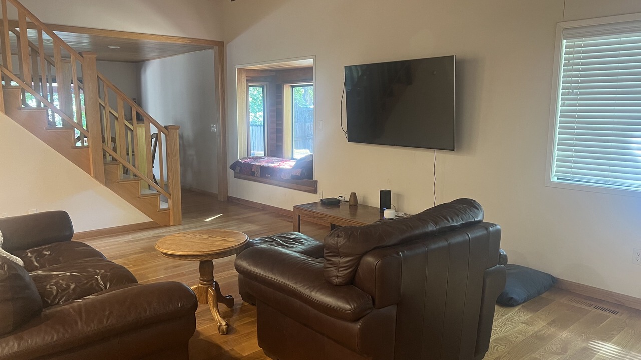 Photo of Livingroom in Comstock Acres