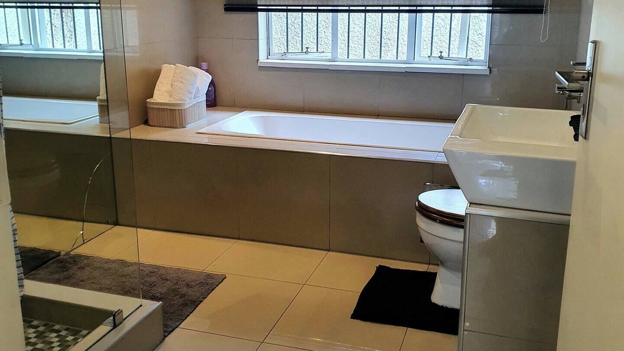 Photo of Bathroom in Greater Johannesburg Metropolitan Area