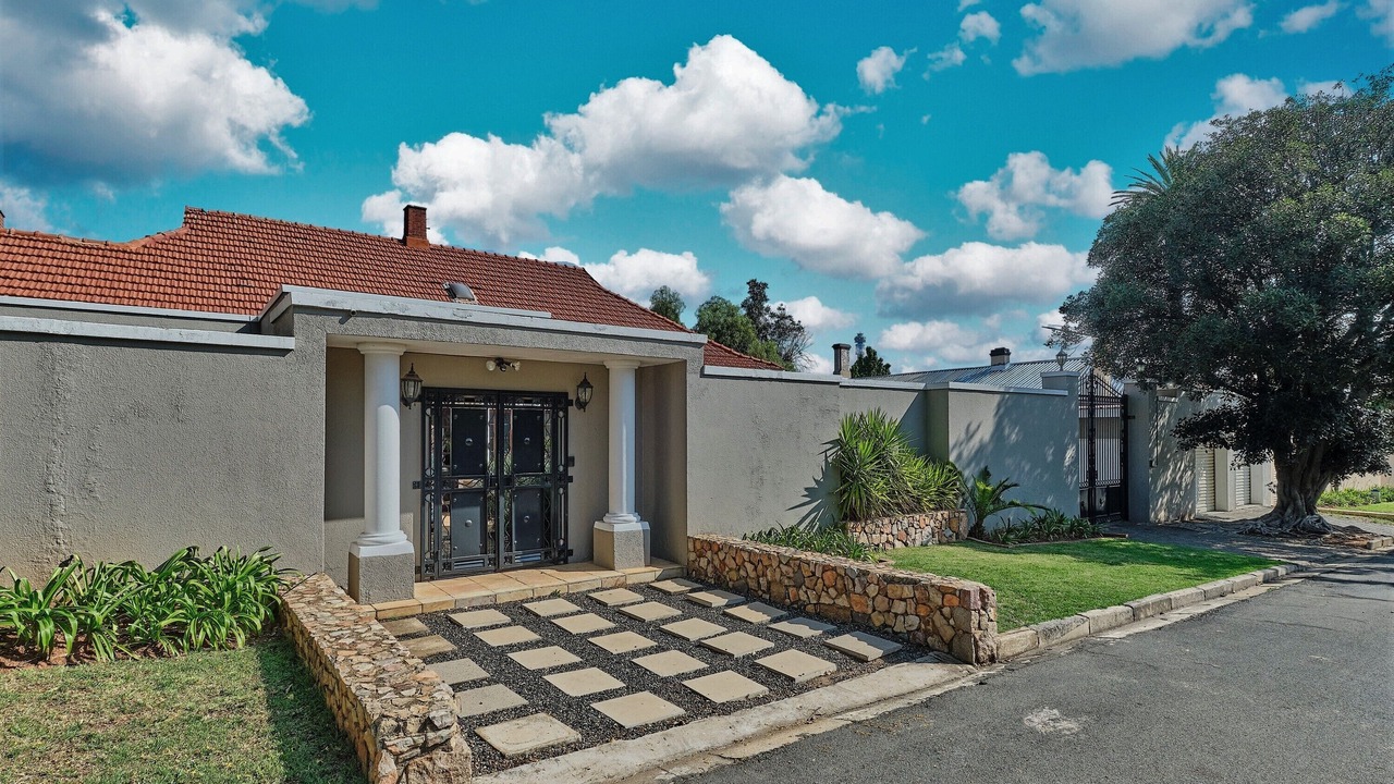 Photo of Outdoor in Houghton Estate