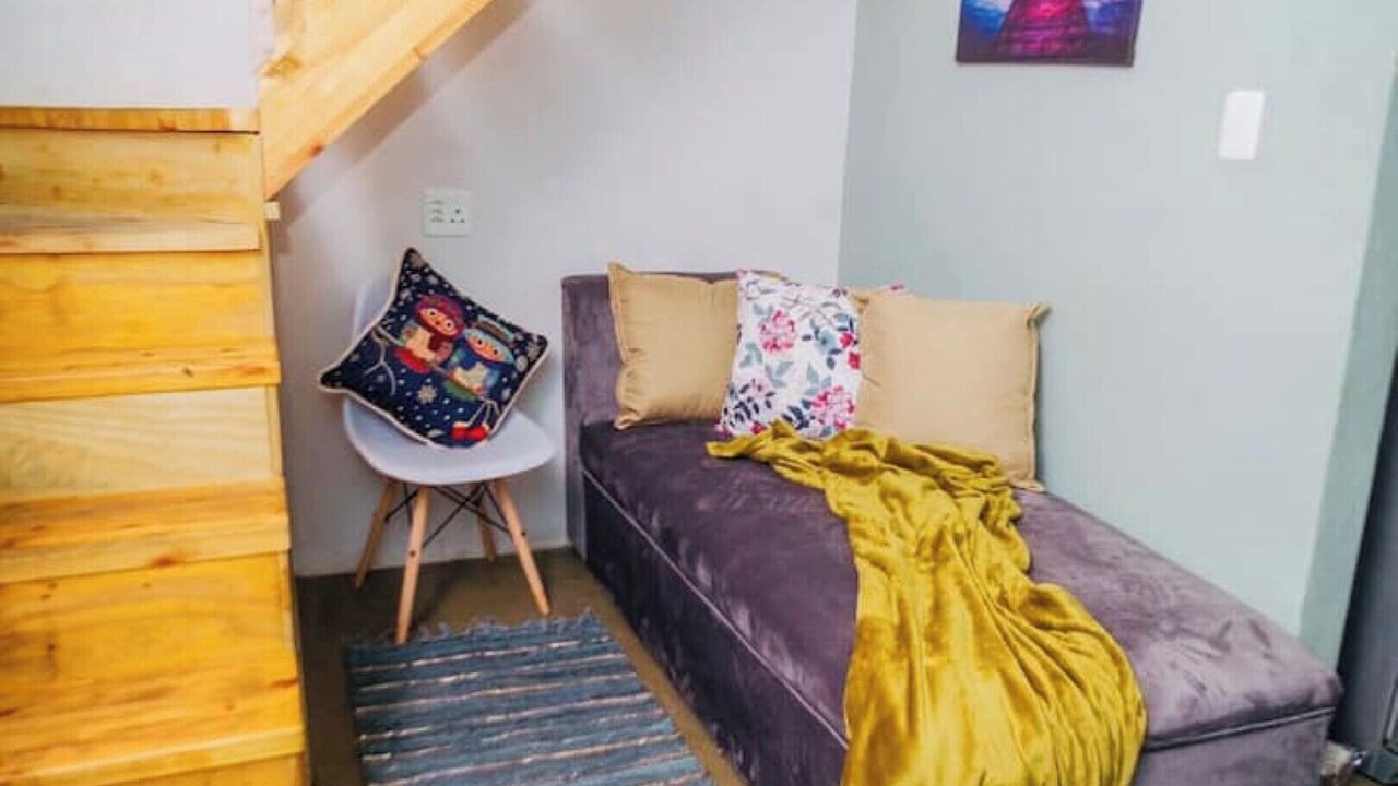 Photo of Livingroom in Greater Johannesburg Metropolitan Area