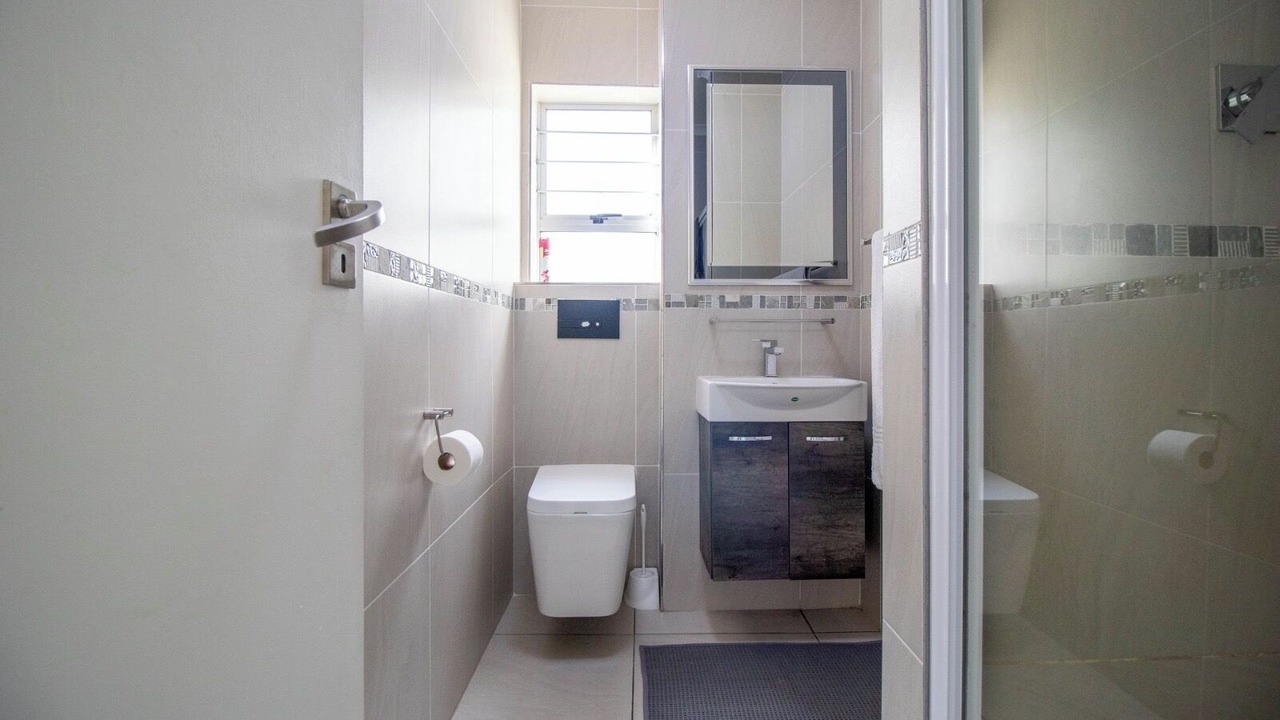 Photo of Bathroom in Strand