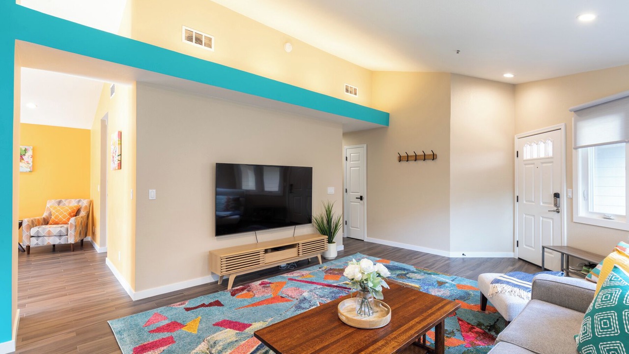 Photo of Livingroom in Napa