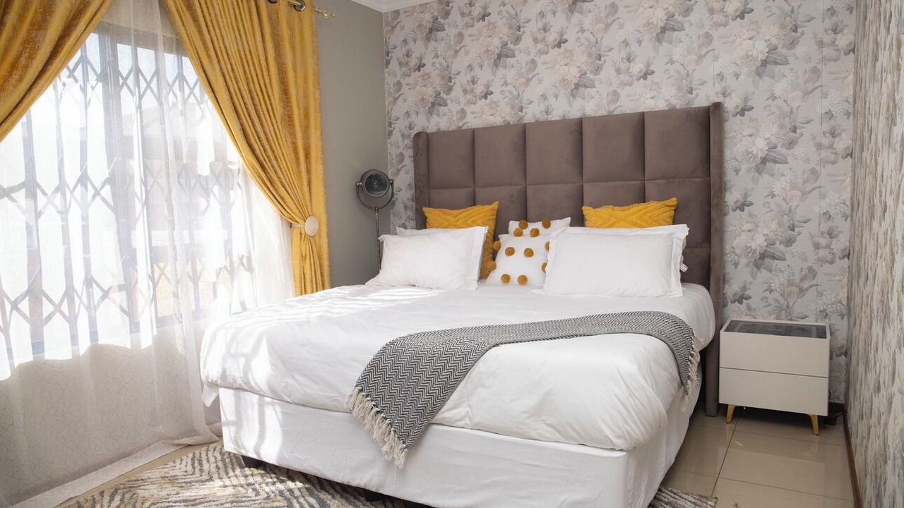 Photo of Bedroom in Greater Johannesburg Metropolitan Area