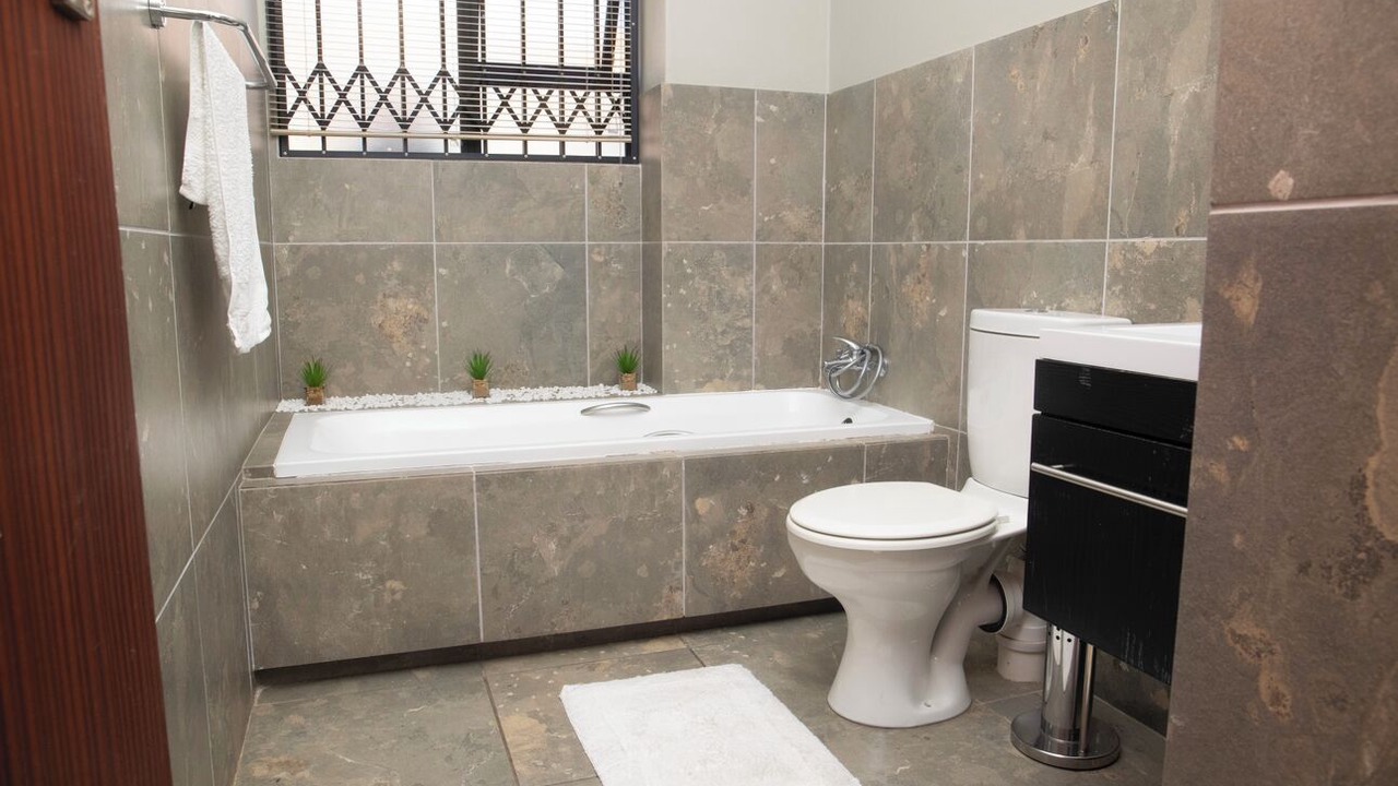 Photo of Bathroom in Greater Johannesburg Metropolitan Area