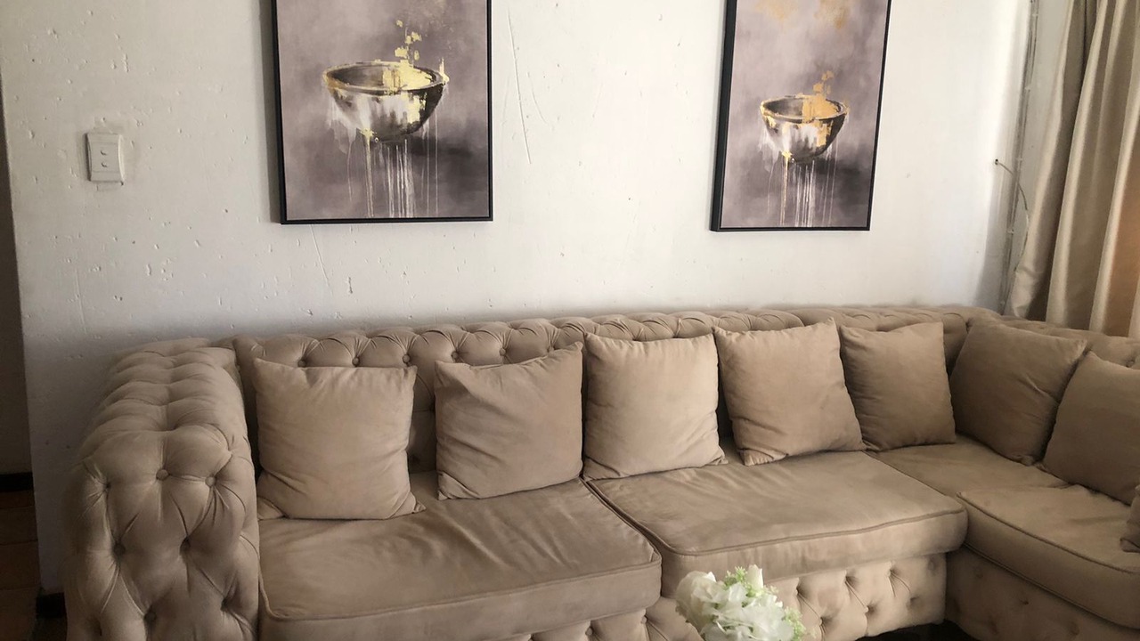 Photo of Livingroom in Greater Johannesburg Metropolitan Area
