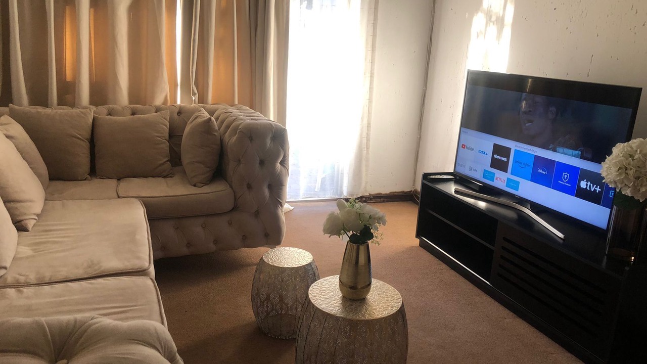 Photo of Livingroom in Greater Johannesburg Metropolitan Area