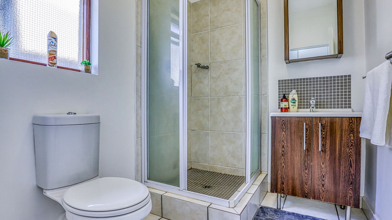 Photo of Bathroom in Lone Hill